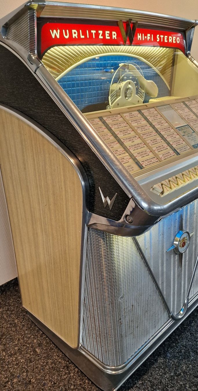 Wurlitzer Jukebox: Musikbox Jukebox Wurlitzer 2404 – Usato da Geroldswil venduto da jukeman 1