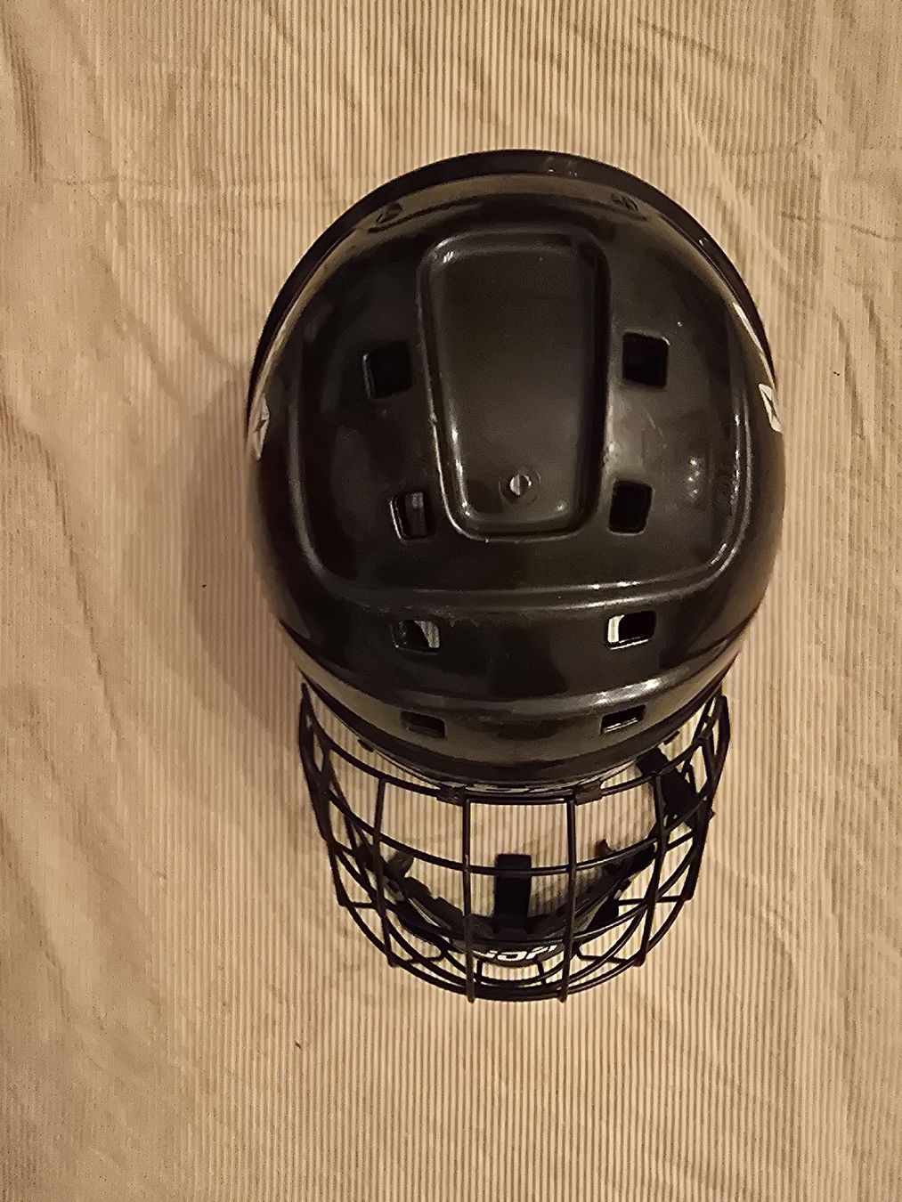Caschi: Kinder Eishockey Helm mit Gitter JOFA schwarz gebraucht – Usato da Zürich venduto da SecondAppeal 1