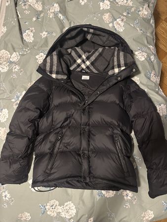 Giubbotto piumino Burberry nero taglia M buono stato