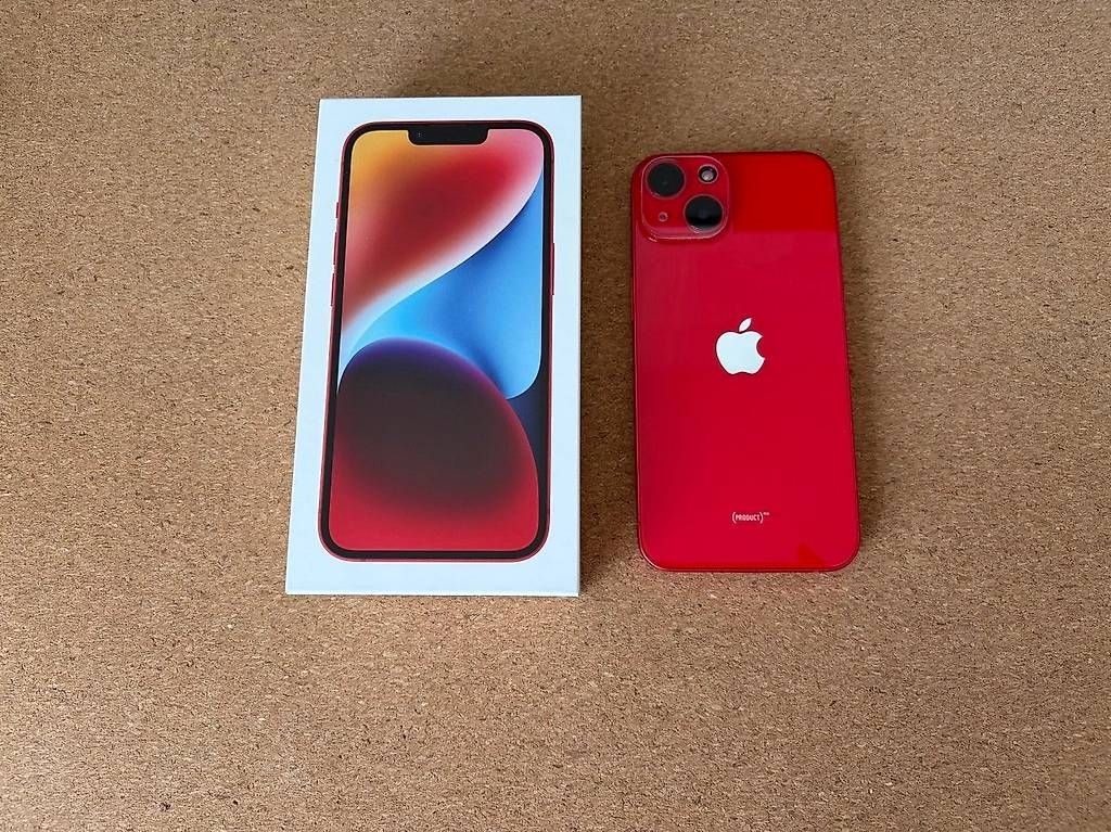 Portables: iPhone 14 Rouge  128 Go + câble de charge – D'occasion à Yverdon-les-Bains par mme_c6gn 2