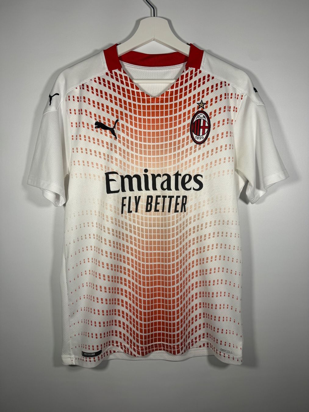 Puma Canottiere & Pantaloni: AC Mailand Puma Trikot M – Usato da Mühledorf BE venduto da ericgrunder_12