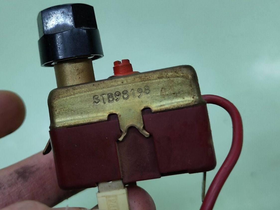 Messen: Thermostat de sécurité / Sicherheitsthermostat – Gebraucht aus Develier von Loricaire0 2