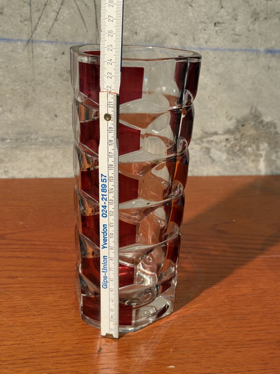 Vasi & Recipienti: Stylish Red & Clear Geometric Glass Vase - Statement Piece – Usato da Lausanne venduto da artnouveau04 5
