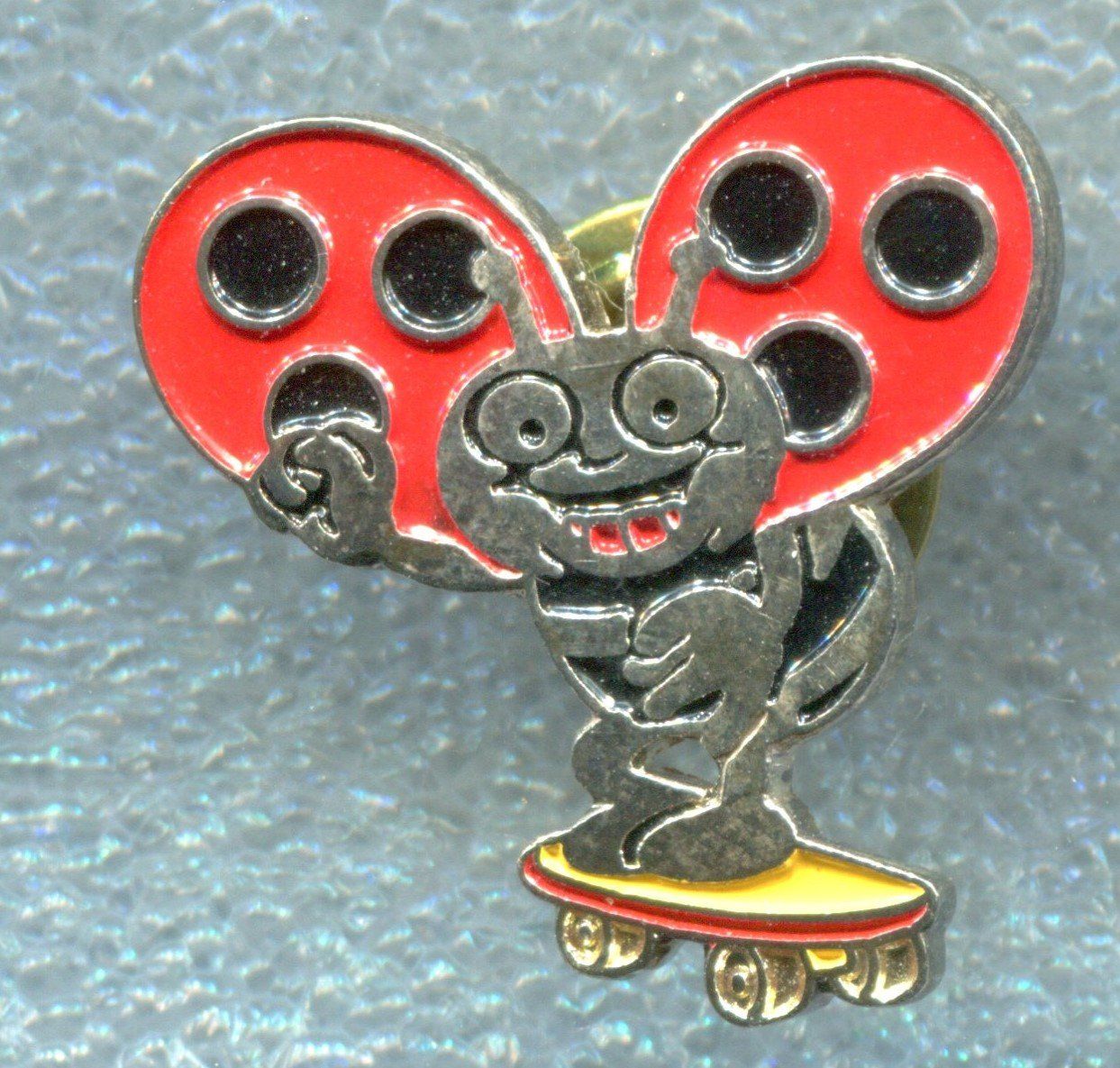 Plaquettes & Badges: BLICK Käfer  SKATER  – D'occasion à Winterthur par Sammleroase