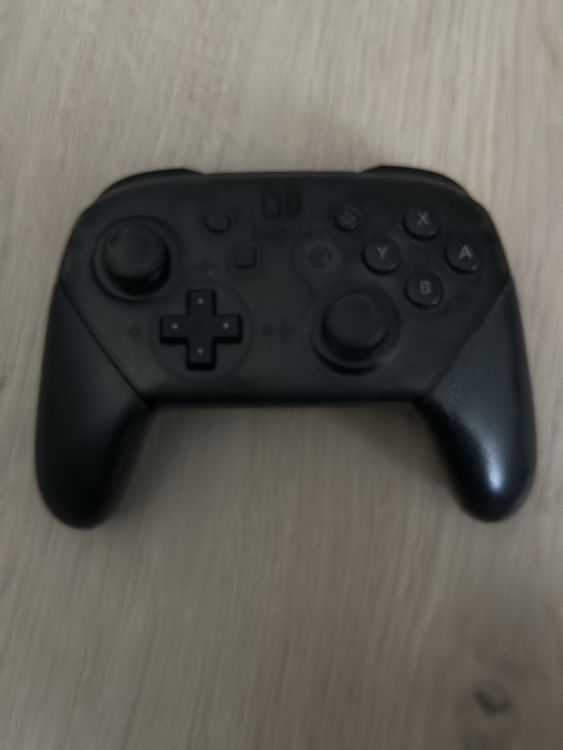 Nintendo Switch Pro Controller | Kaufen auf Ricardo