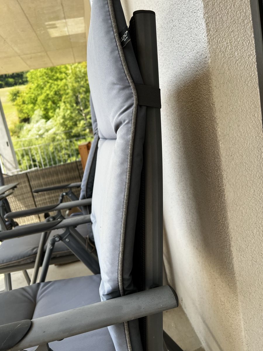 Tischset: Gartentisch und Stühle  – Gebraucht aus Wölflinswil von iam_g9gb 3