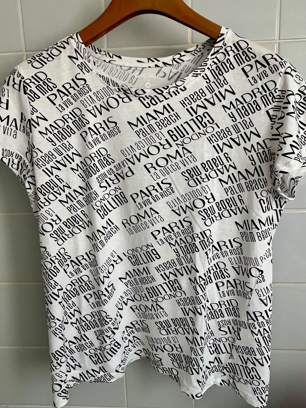 T-shirt: 5 T.Shirt, gemustert und uni, Kurzarm, Gr.M/40 – Usato da Adliswil venduto da eri.40 3