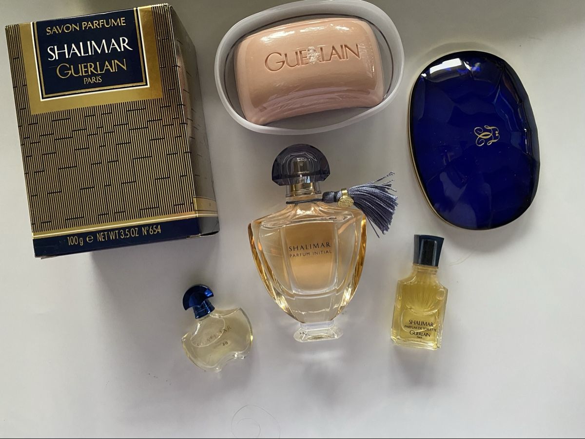 Guerlain Profumi & Eau de Toilette: Set Shalimar de Guerlain – Nuovo (secondo la descrizione) da Bouveret venduto da wes_7zll
