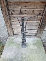 grosser Schmiedeiserner Kerzenständer, Unikat