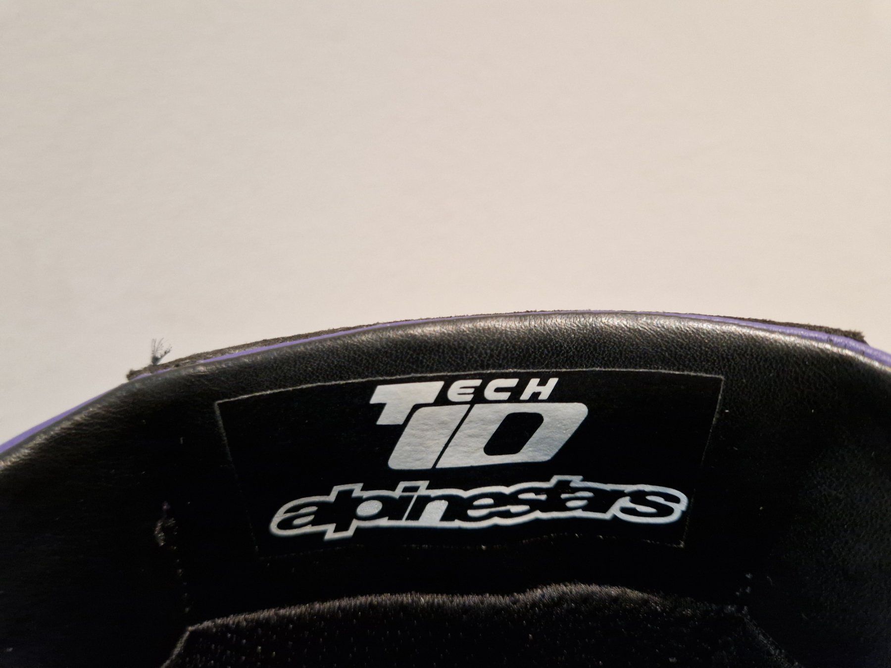 Alpinestars Scarpe da uomo: Alpinestars Stiefel Tech10, violett/schwarz – Usato da Visp venduto da eli.b. 9
