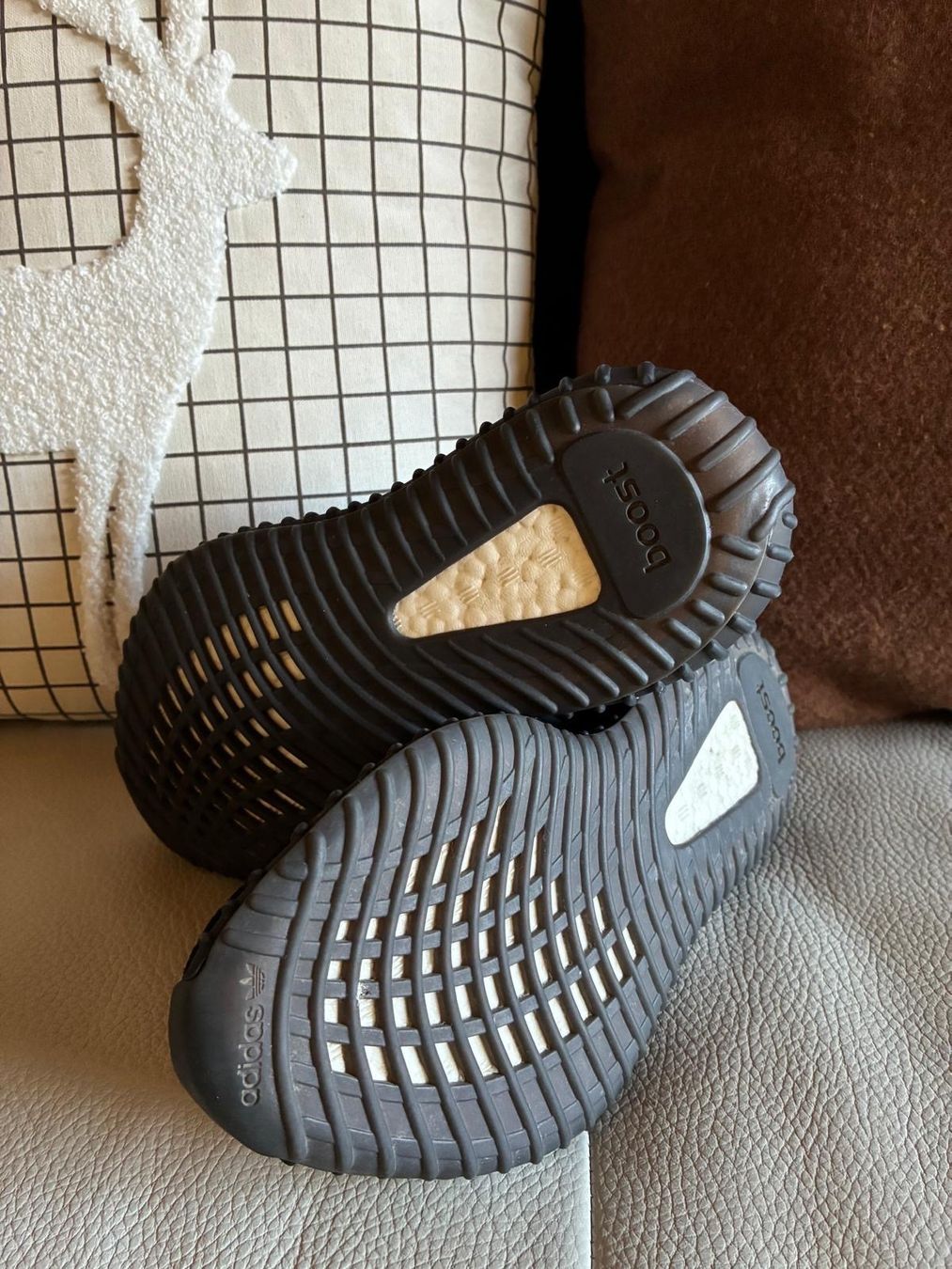 Adidas Chaussures hommes: ADIDAS YEEZY BOOST – Neuf (Voir description) à Rümlang par har_z6qv 2