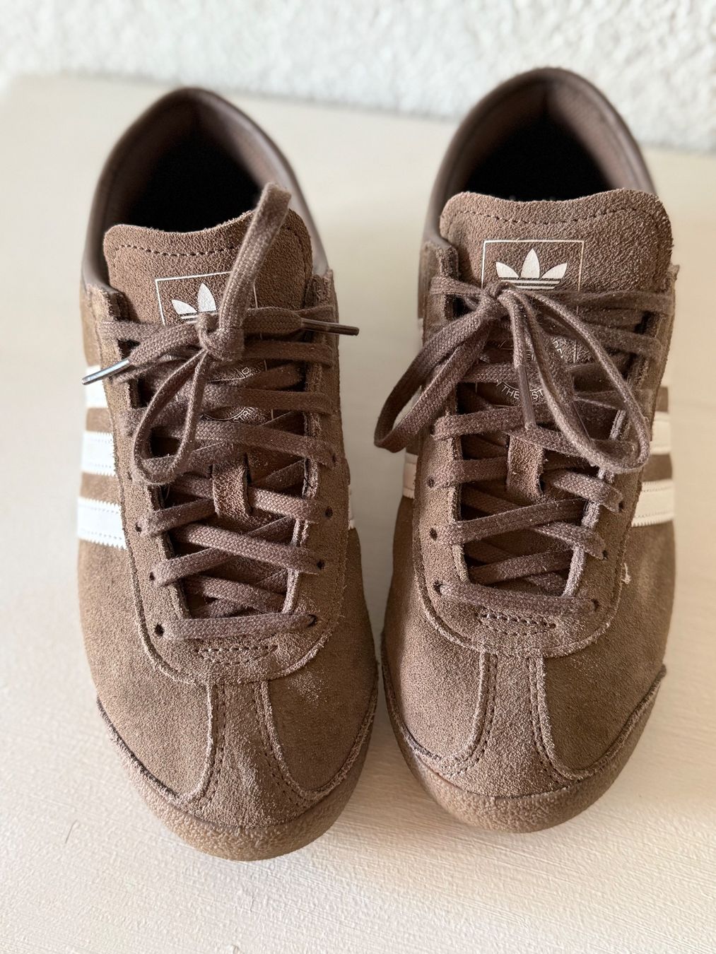 Adidas Scarpe da donna: Baskets Adidas marron taille 39 état neuf – Usato da Céligny venduto da kimag1 5