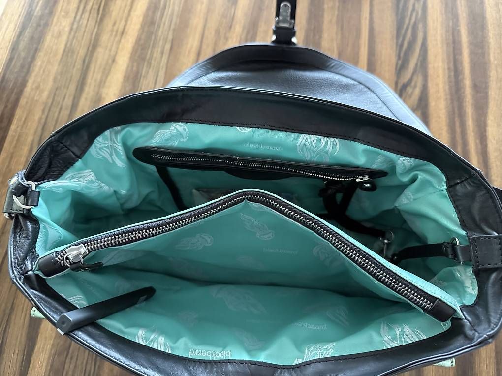 Borse da donna: Blackbeard Tasche schwarz/grün metallic – Usato da Stäfa venduto da Power34 3