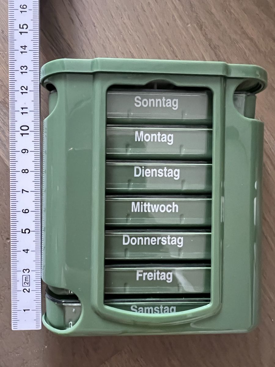 Contenitori & Simili: Tablettendose 7 Tage mit 4 Fächern – Nuovo (secondo la descrizione) da Kriens venduto da Luzernerin_K 3