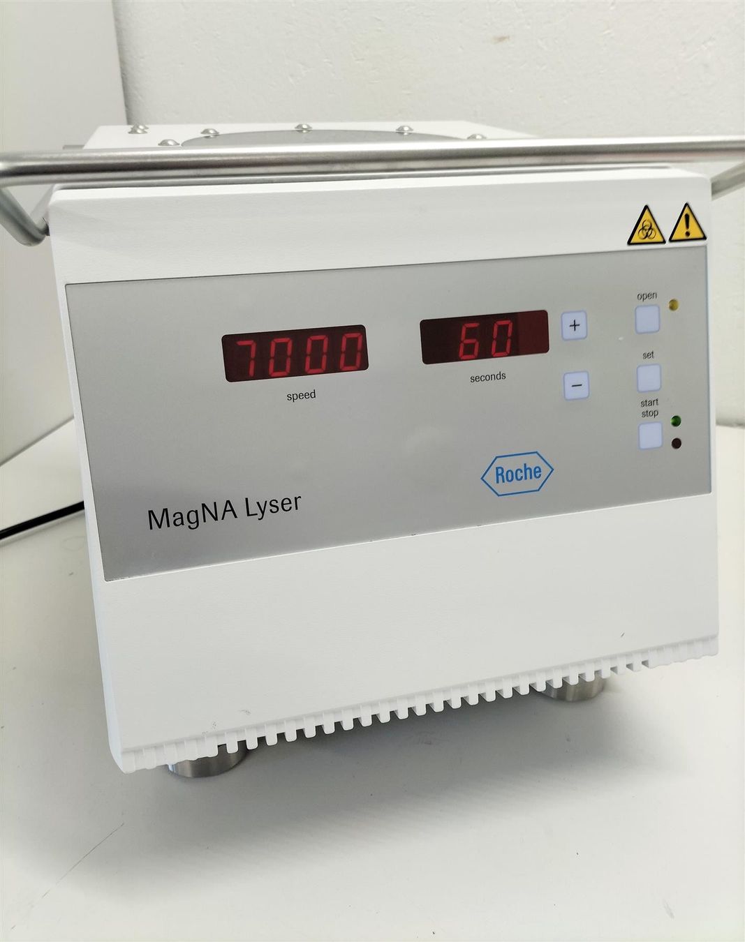 Laborzubehör: MagNA Lyser Sample prep- Homogeniser – Gebraucht aus Niederdorf von LeptonAG_Labor 3