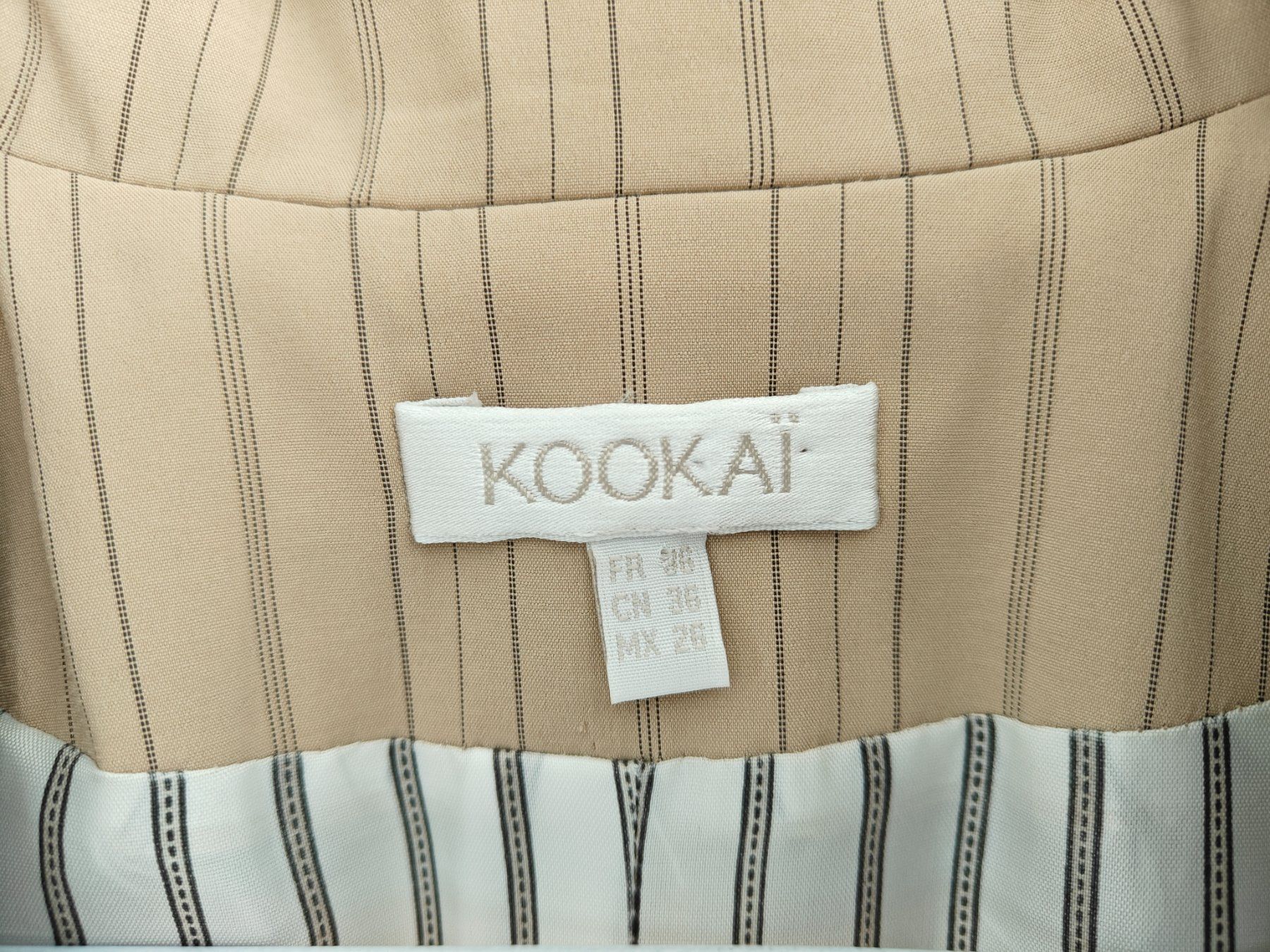Lotti di vestiti: Ensemble tailleur beige rayé veste et pantalon T36 – Usato da Tramelan venduto da starzerg 6