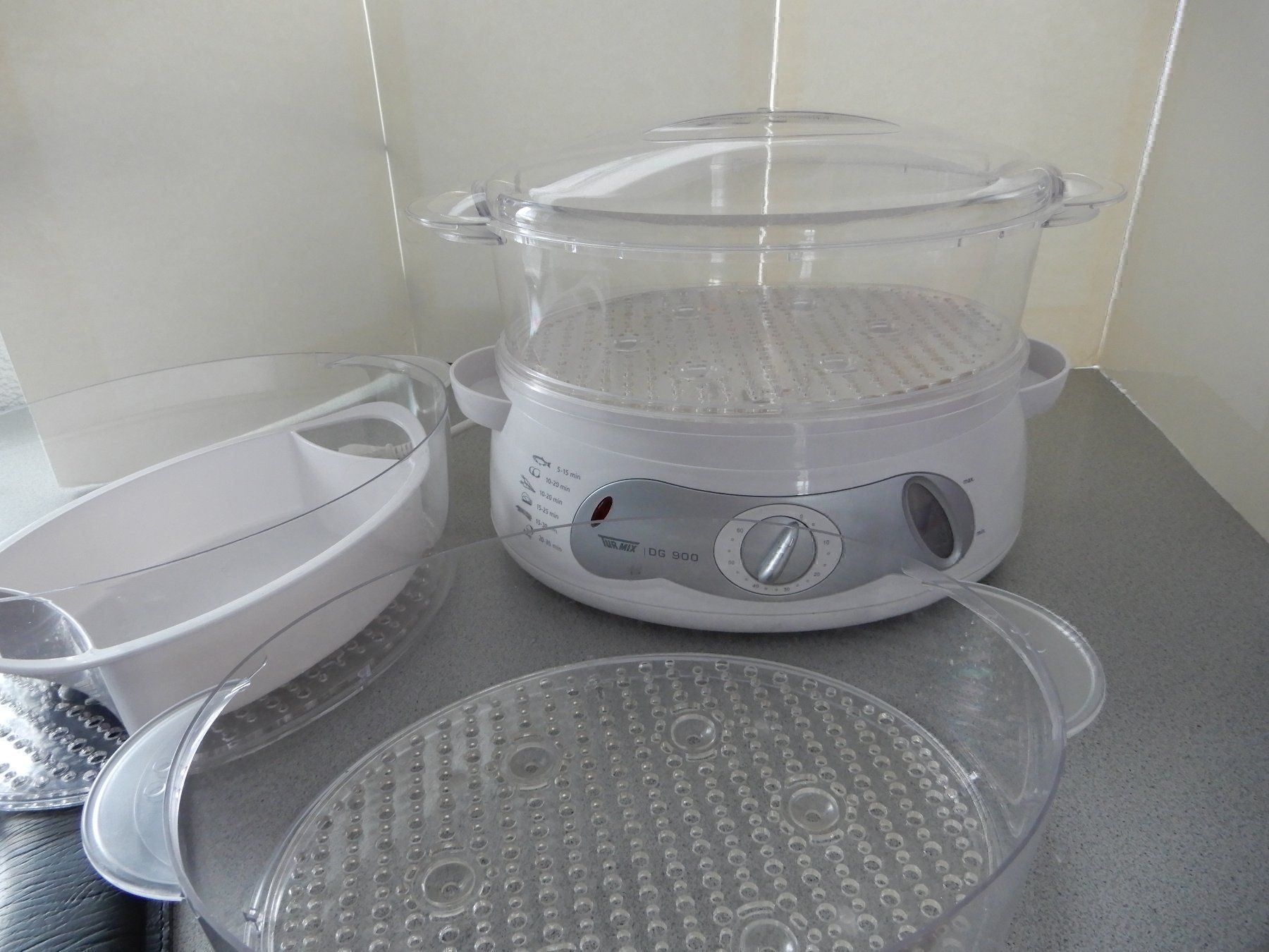 Turmix Elettrodomestici da cucina: Turmix Steamer/Dampfgerät DG 900 – Usato da Burgdorf venduto da Liss 4