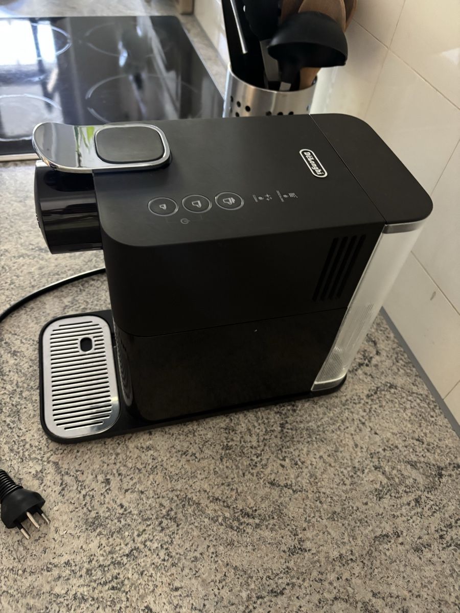 De'Longhi Macchine per caffè & Macchine per espresso: Delonghi Nespressomaschine – Usato da Basel venduto da sam_9l6h 1