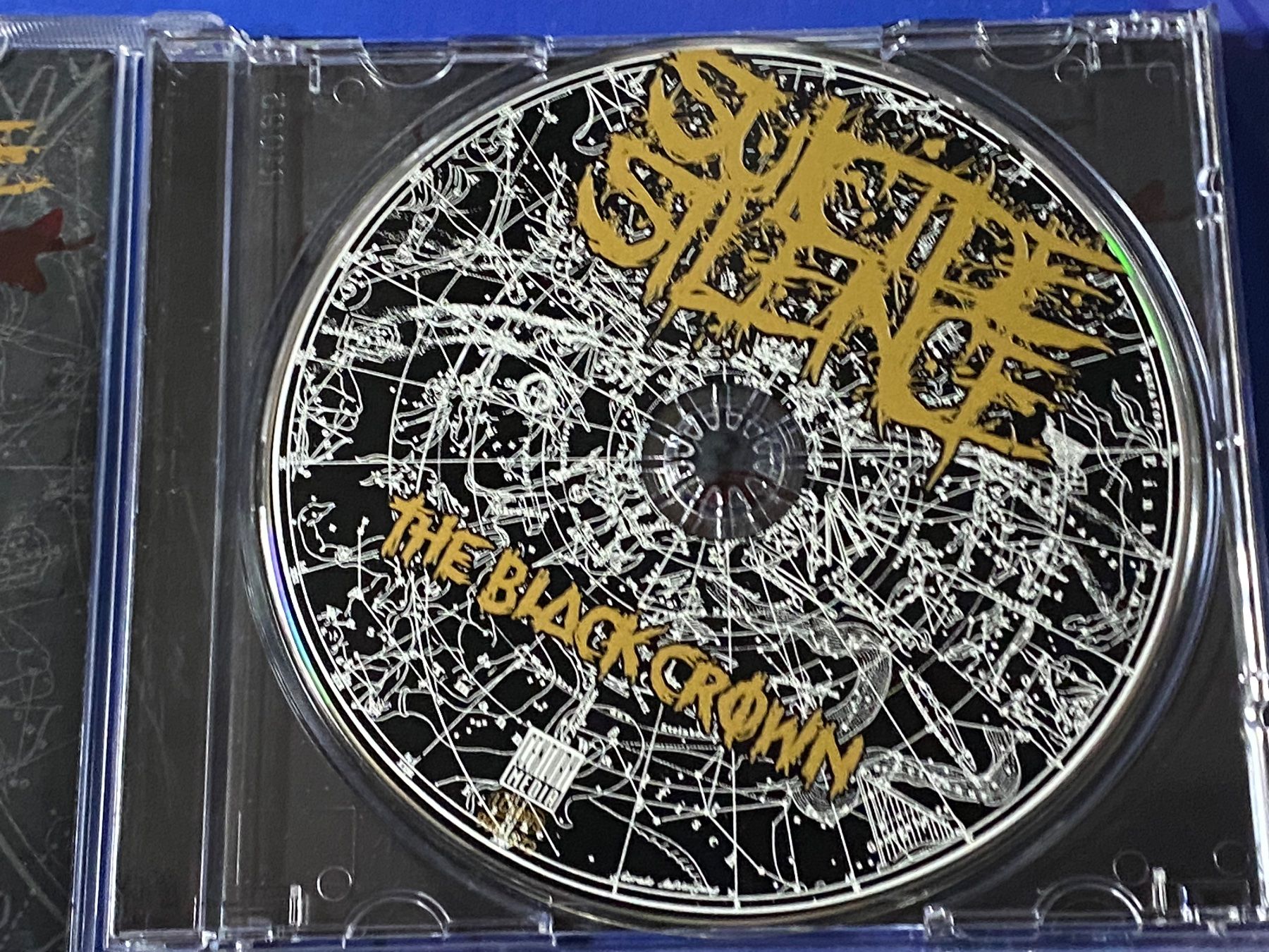CD: Suicide Silence – Usato da Muri b. Bern venduto da AdidasCollector 3