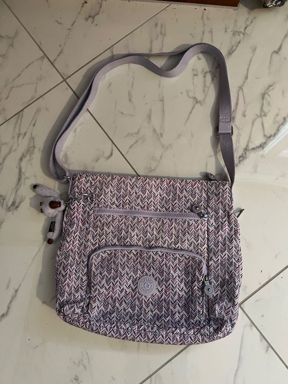 Sac Bandoulière Kipling - Quasi Neuf - Rouge - Dimensions 34x28x9 Cm - Très Peu Porté