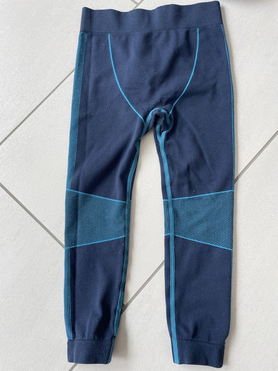 Lotti & Set di vestiti: Kleiderpaket Gr 98 – Usato da Rüti ZH venduto da kar_xx9l 1