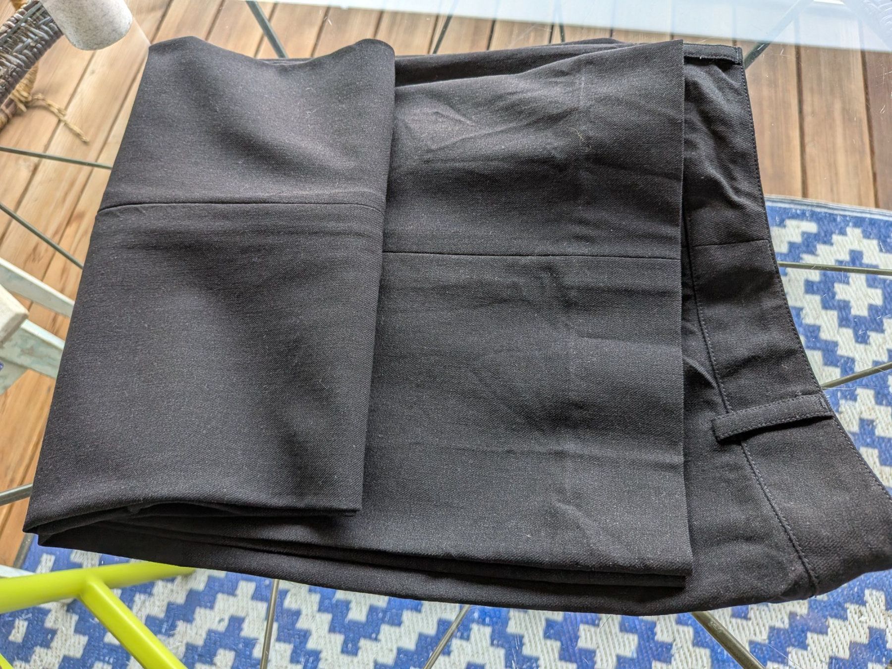 Hosen: Hose Akris schwarz Gr. 36 – Gebraucht aus Emmen von magelan 6