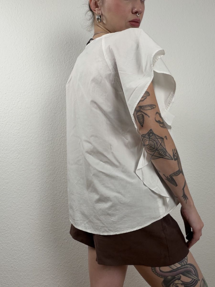 Zara Blusen: Zara Basic white ruffle blouse size S – Gebraucht aus Knonau von Grapesvintage 1