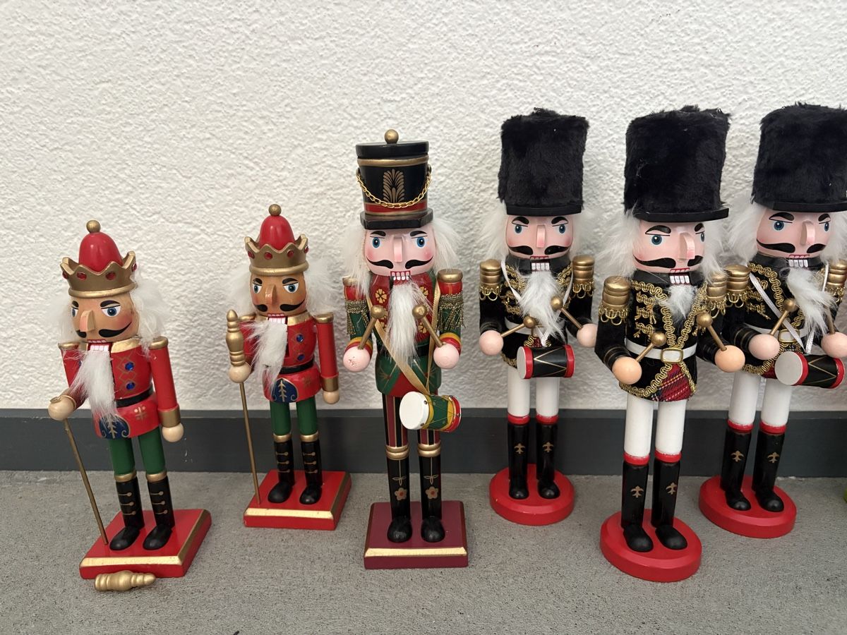 Alle Dekorationen: Collection de Casse-Noisette – Gebraucht aus lausanne von cat_q9l6 2