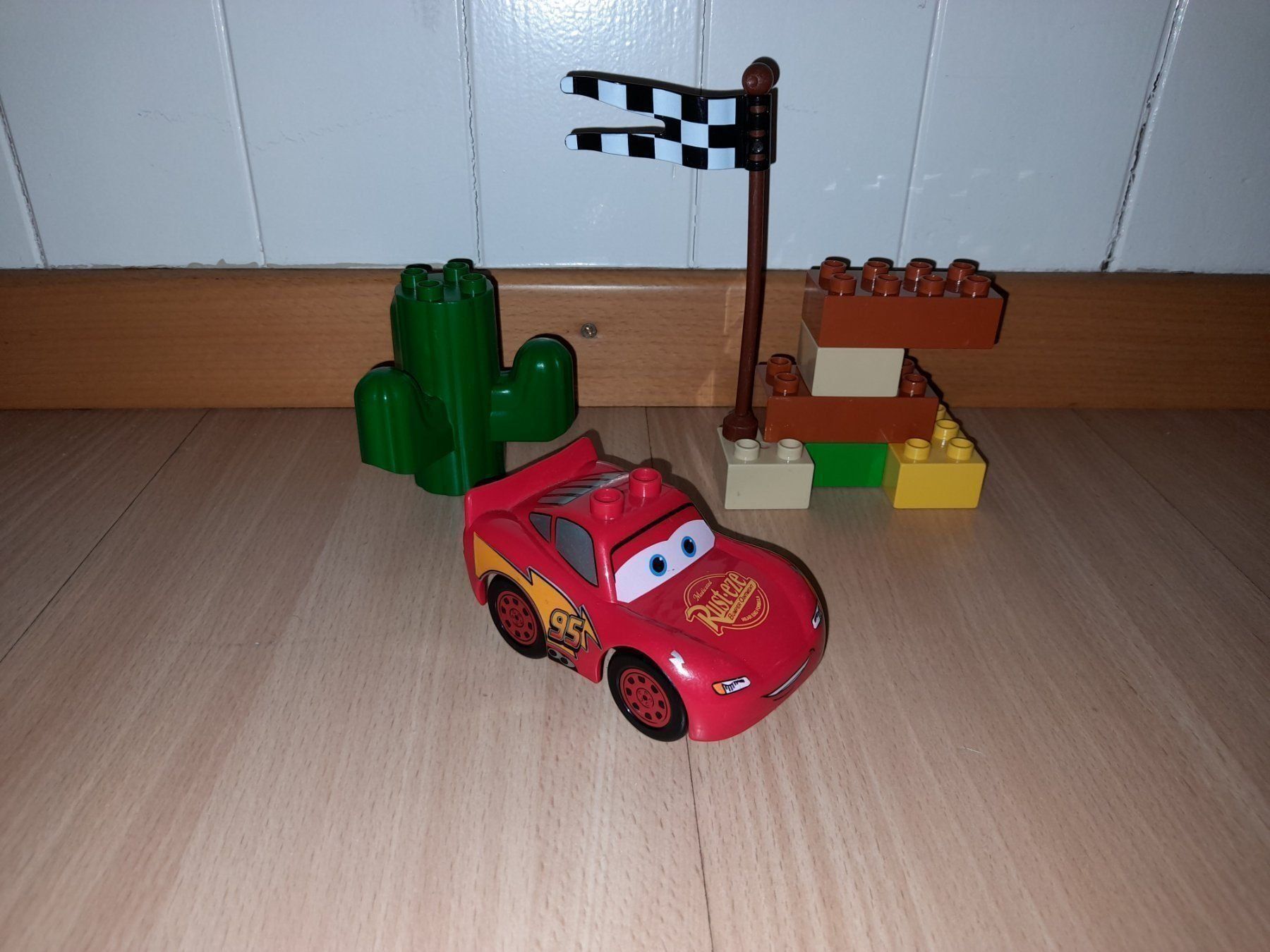 Lego Giocattoli: Lego Duplo Lightning Mc Queen 5813 – Usato da Wittenbach venduto da Gugielmo