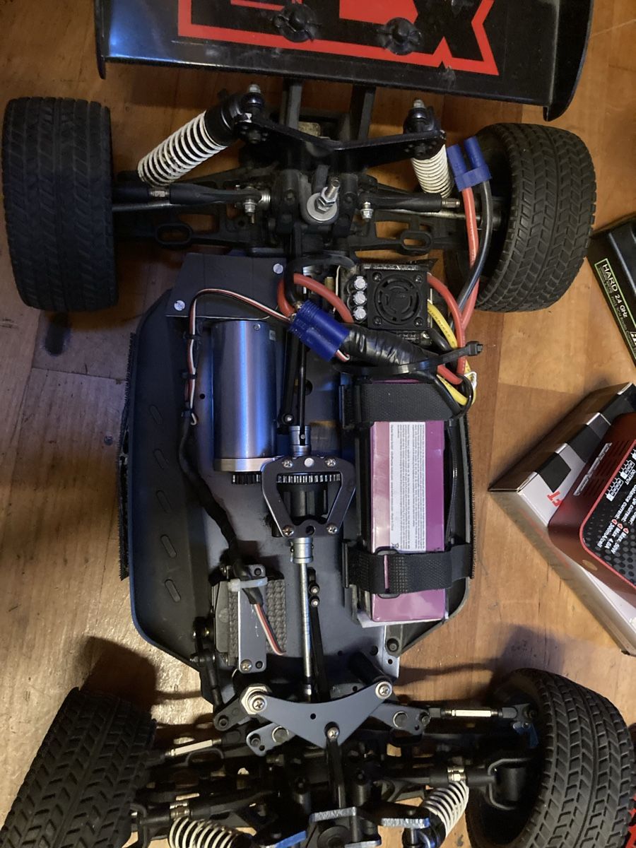 Modellismo RC: Rc Car Revenge type E ab platz – Usato da Glattbrugg venduto da vintagemania 3