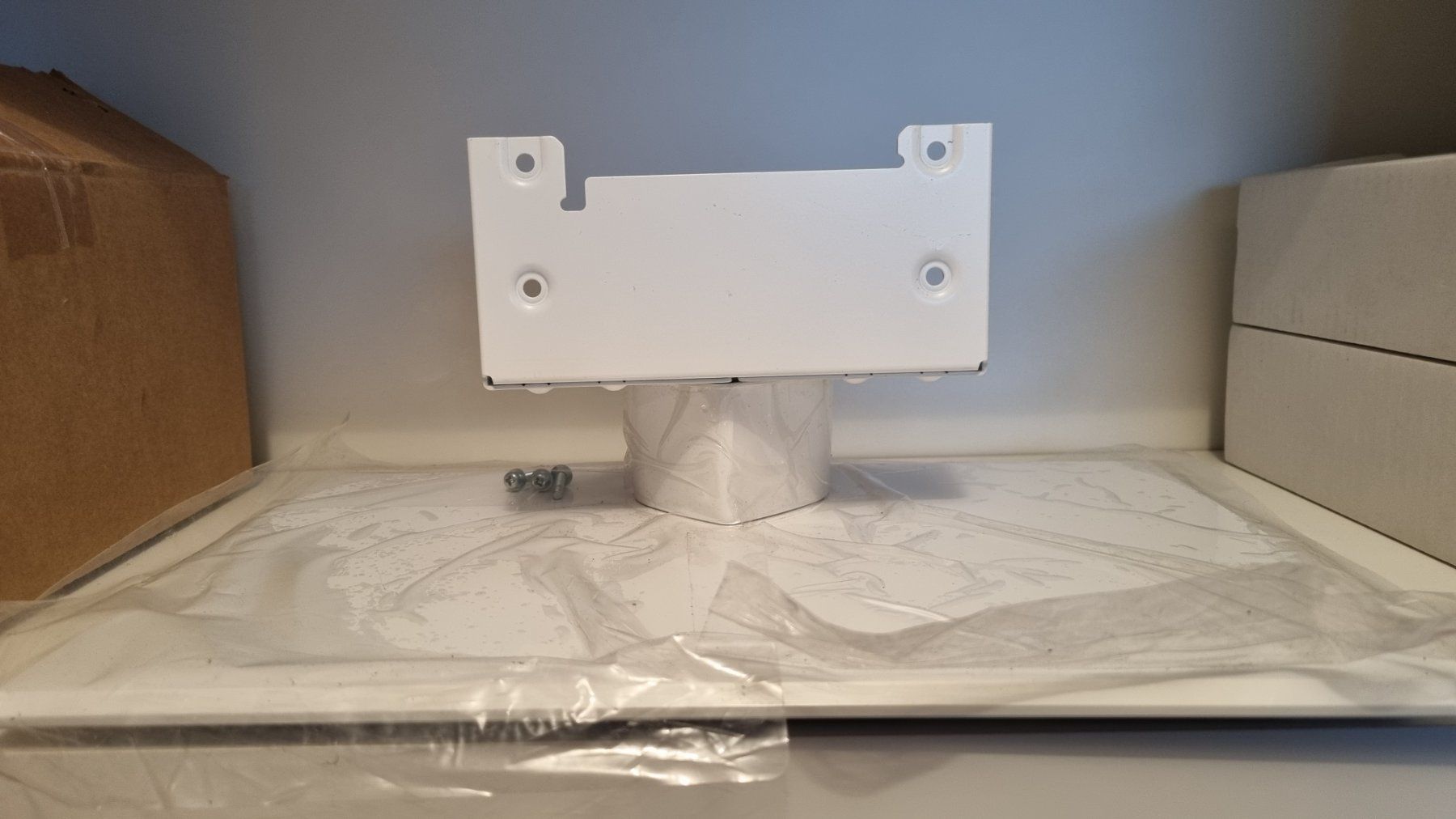Staffa per monitor: TV Standfuss – Nuovo e nell'imballaggio originale da Fürigen venduto da Bucheli59