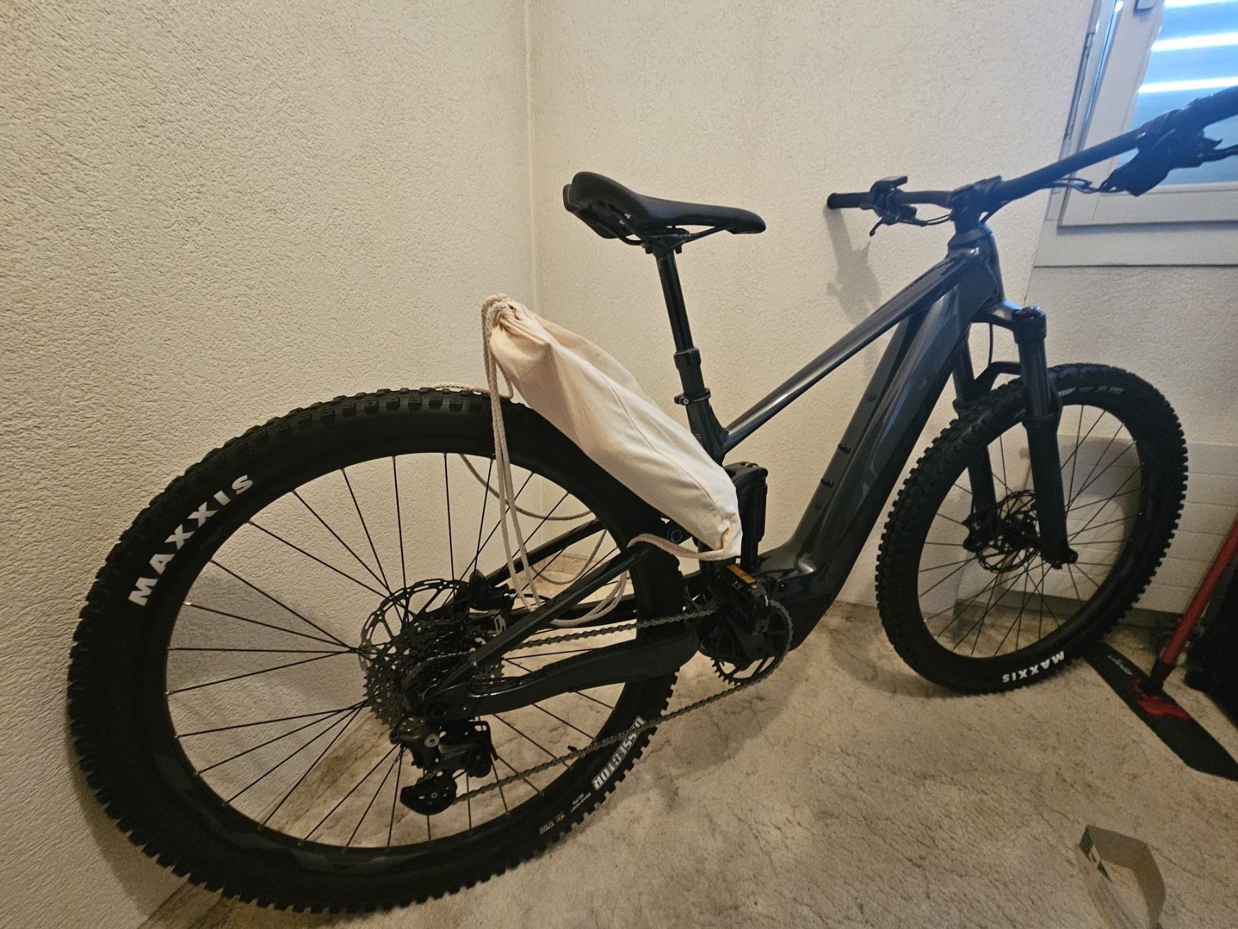 Velos: Elektro-Bike Giant Stance E+1 – Gebraucht aus Horgen von Stiloso 4