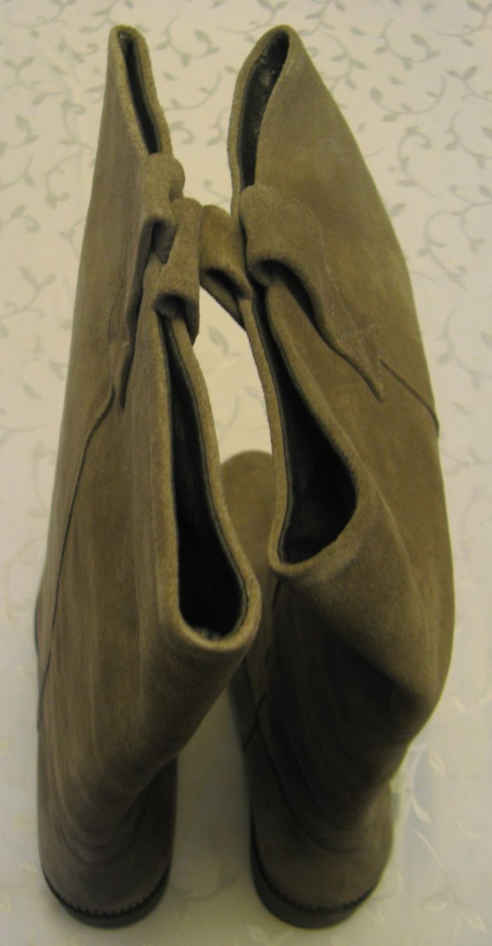 Scarpe da donna: Wildlederstiefel Damen Grösse 44 – Nuovo (secondo la descrizione) da Frauenfeld venduto da Interessent1 3