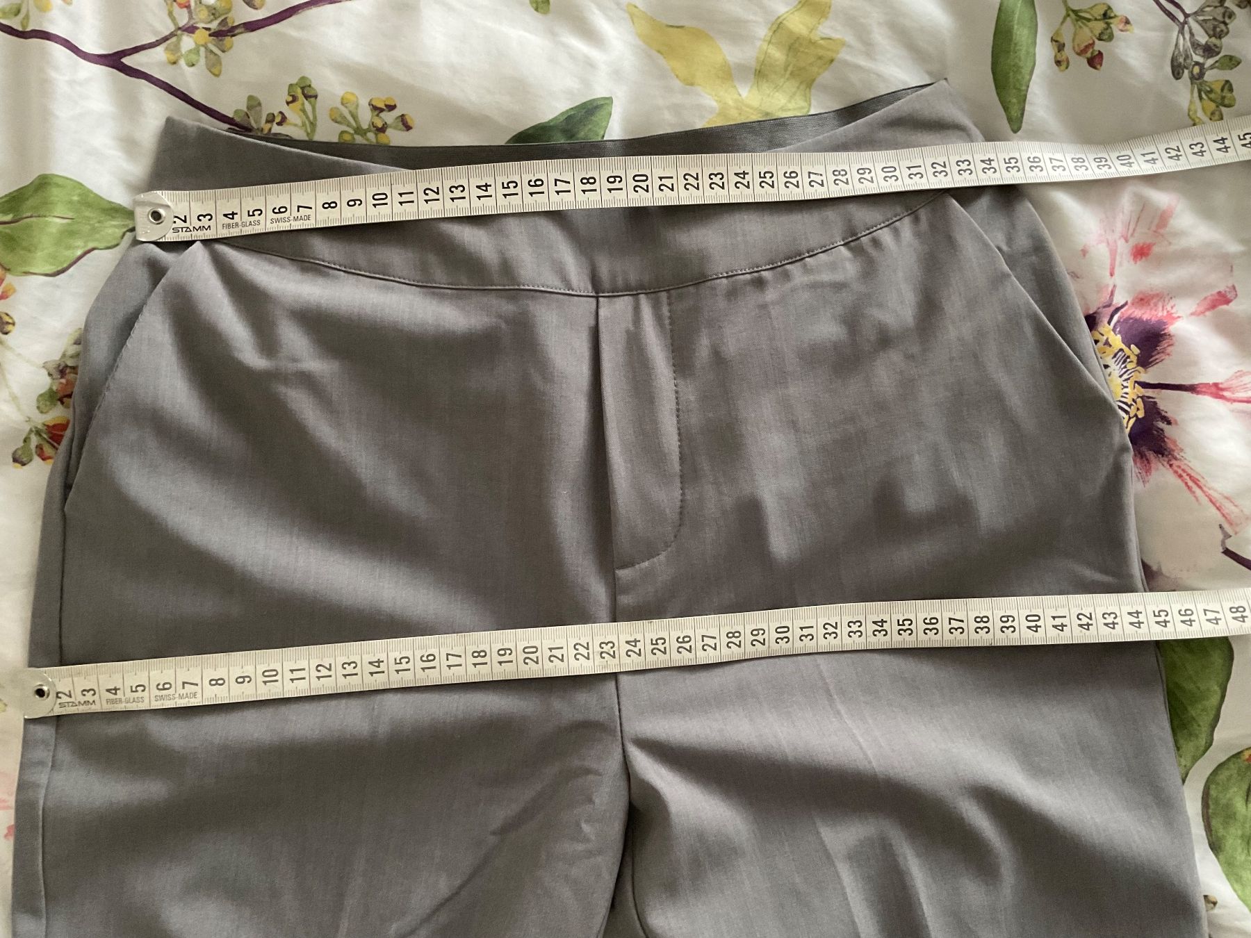 Pantaloni: Object schöne Hose Gr 34 grau – Nuovo (secondo la descrizione) da Urdorf venduto da alda02 4