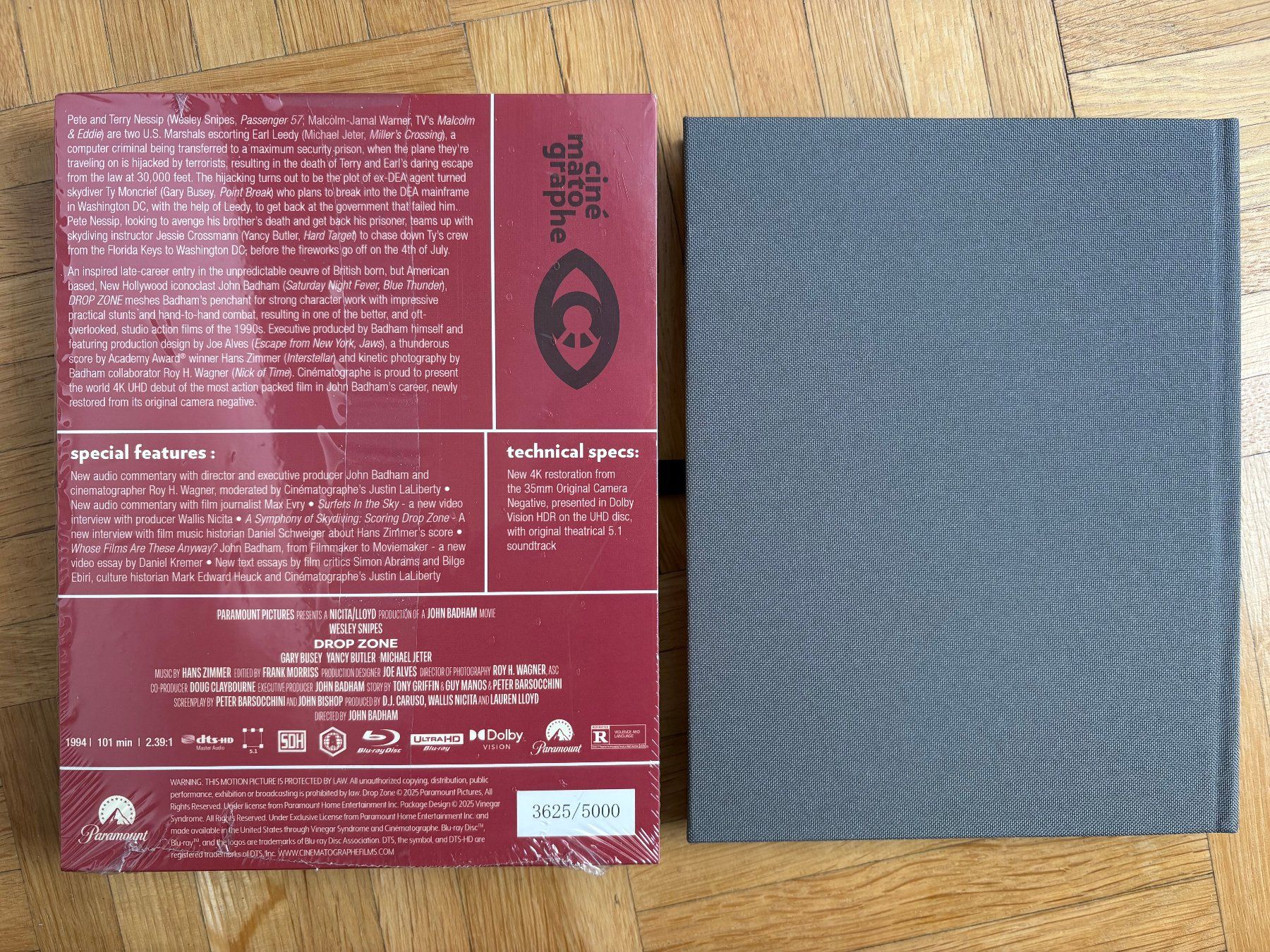 Tutti i DVDs: Drop Zone - Cinématographe - Mediabook - 4K UHD + Blu-ray – Usato da Zürich venduto da Malcom 6