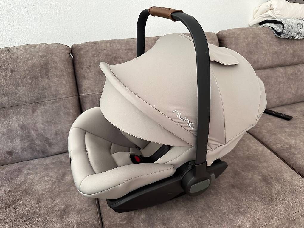 Nuna Seggiolini per auto: Nuna ARRA next Babyschale inkl. BASE next – Usato da Adliswil venduto da dan_ds2r 2