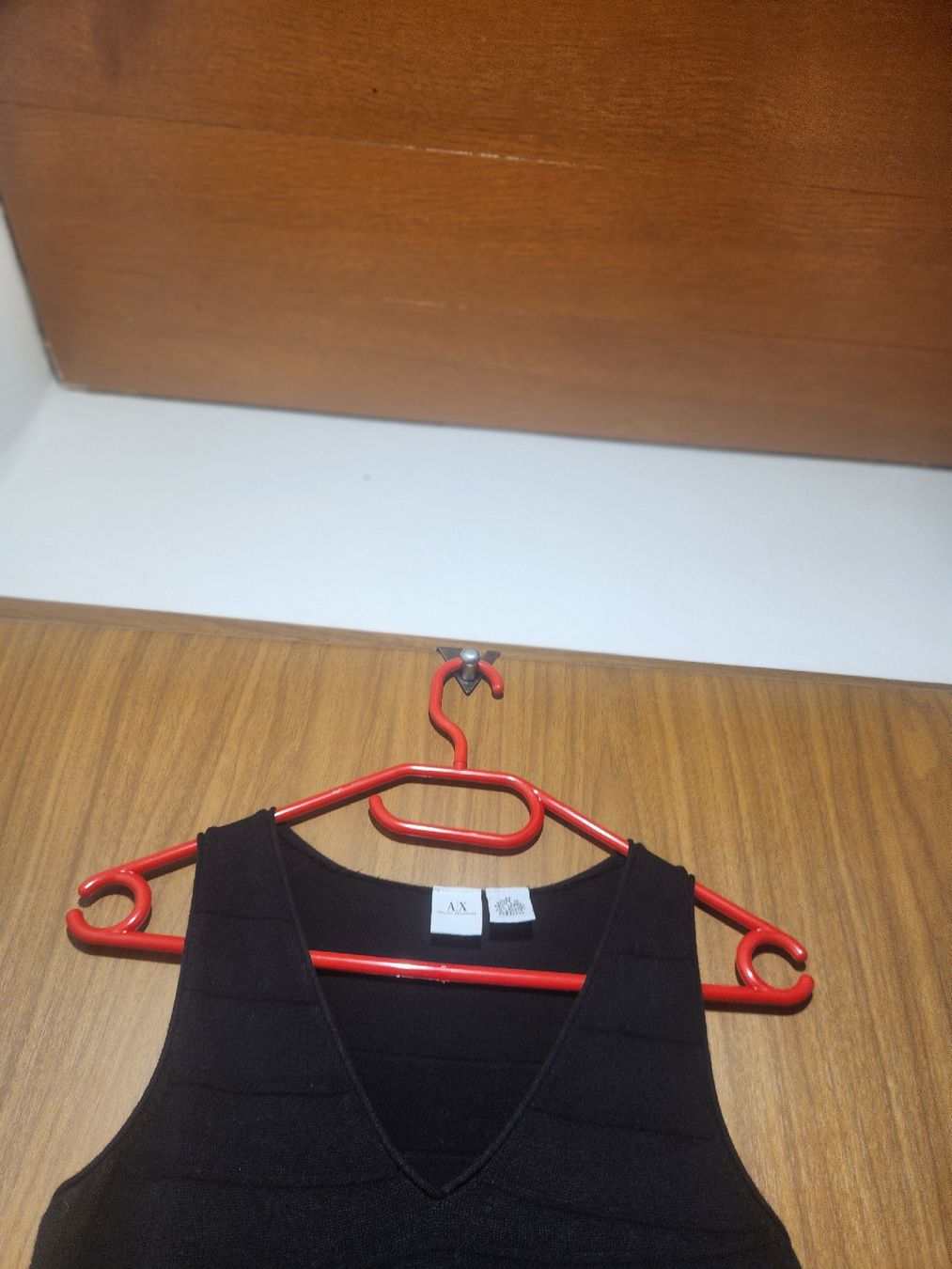 Armani Top: Débardeur Armani Exchange noir taille M – Usato da Niedergösgen venduto da Eva2410 4