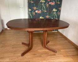 Ausziehbarer Esstisch aus Holz