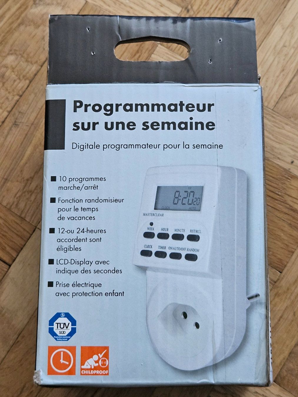 Spine: Zeitschaltuhr Digital Max Hauri mit Schalter und CH-Stecker – Nuovo (secondo la descrizione) da Kloten venduto da Euroasia 2