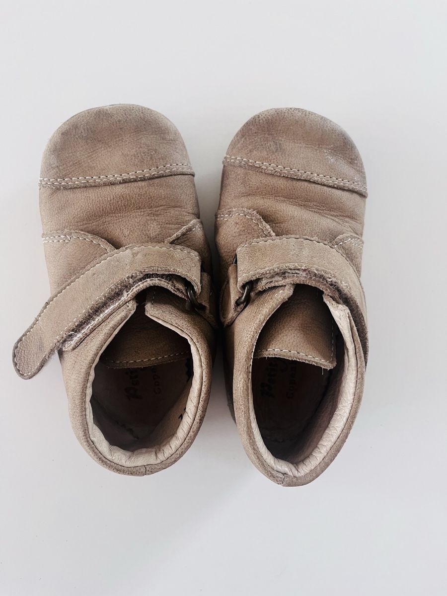 Scarpe per ragazzi: Leder Schuhe als Finken oder Lauflernschuhe 22 – Usato da Zürich venduto da cha_s85j