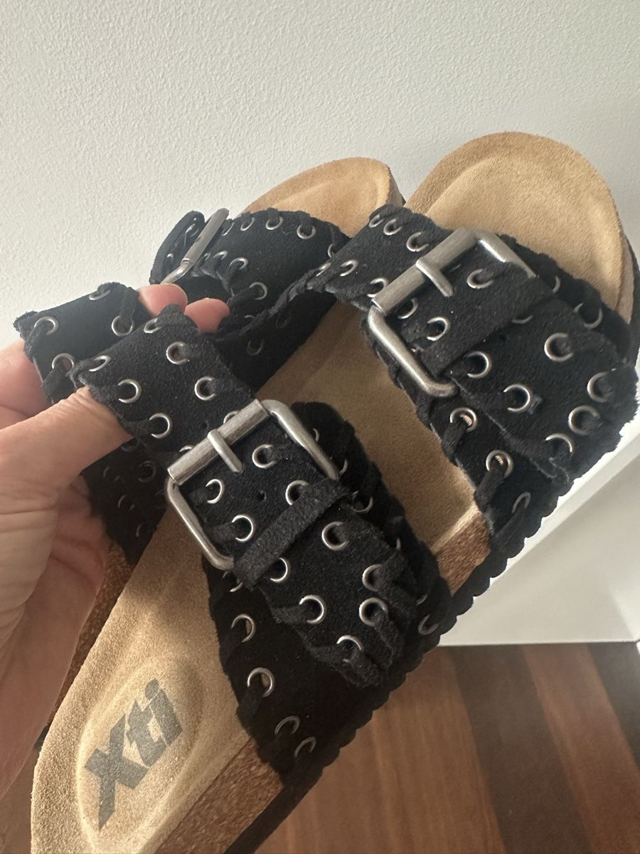 Scarpe da donna: Sandalen Leder schwarz - Gr. 40 neu – Nuovo (secondo la descrizione) da Diepoldsau venduto da Soleil0425
