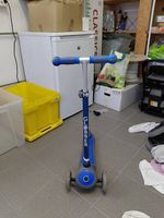 Kinder-Trottinett / Scooter (zu verschenken)
