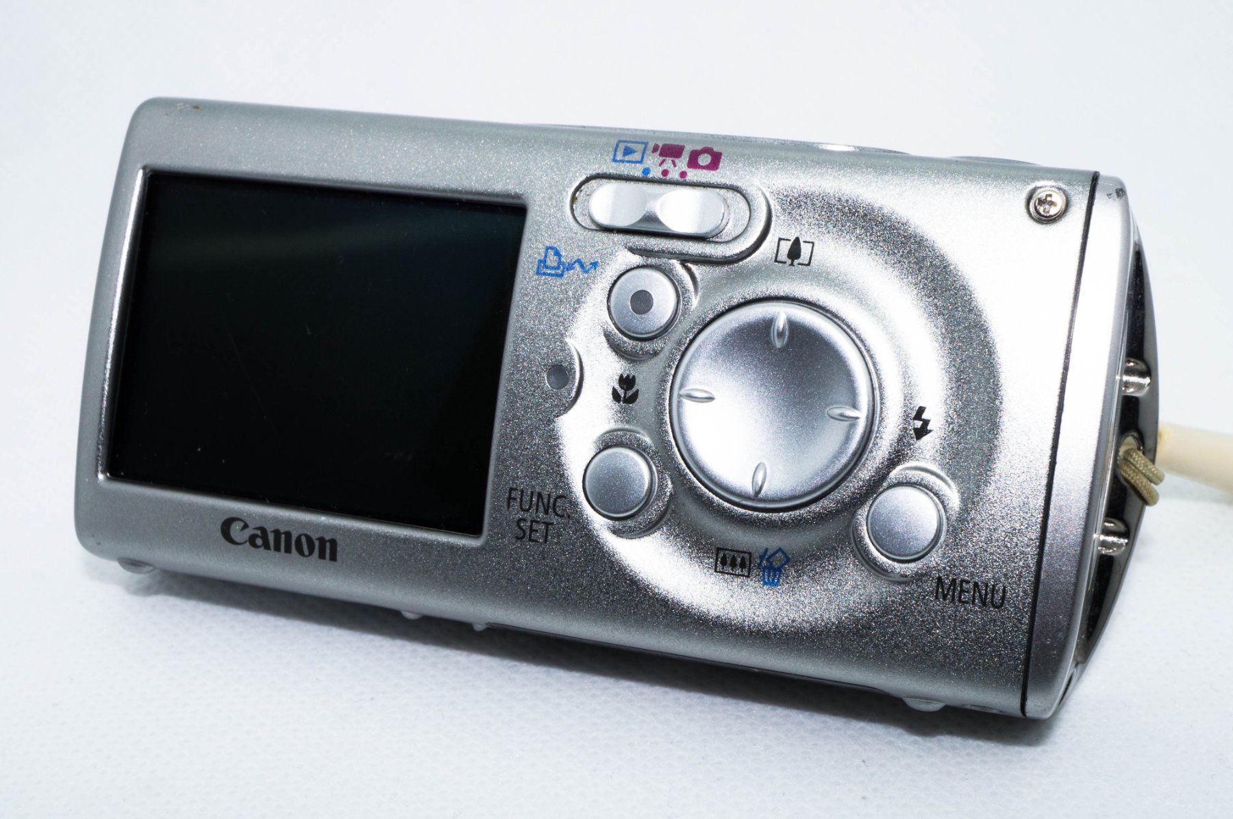 Canon Fotocamera: Defect / Canon ixus i7 / PowerShot SD50 Digital Camera – Difettoso da Thörishaus venduto da vintagger 7