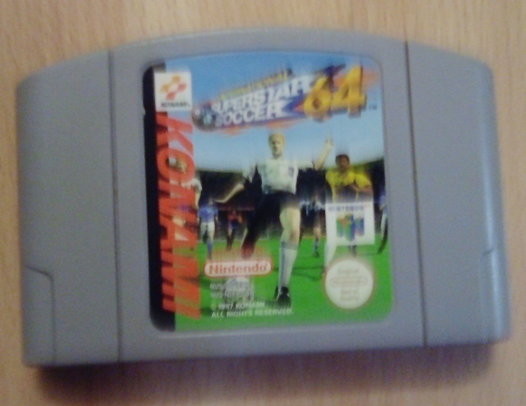 Nintendo Giochi: Konami Superstar Soccer 64 - Nintendo 64 – Nuovo (secondo la descrizione) da Winterthur venduto da Colonica 1