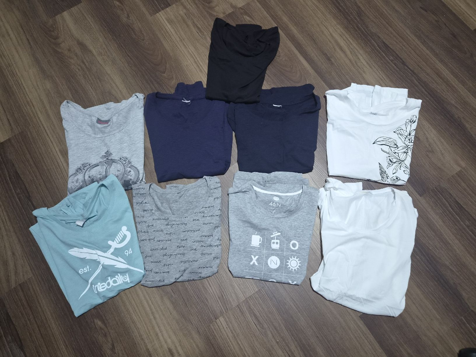 Lotti di vestiti: 9 T-Shirts Grösse M – Usato da Altishofen venduto da tammy05