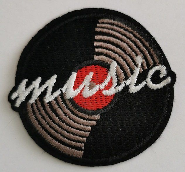 Patches: MUSIC - Aufnäher (neu) – Neu und originalverpackt aus Wilen b. Wollerau von morethanmusic