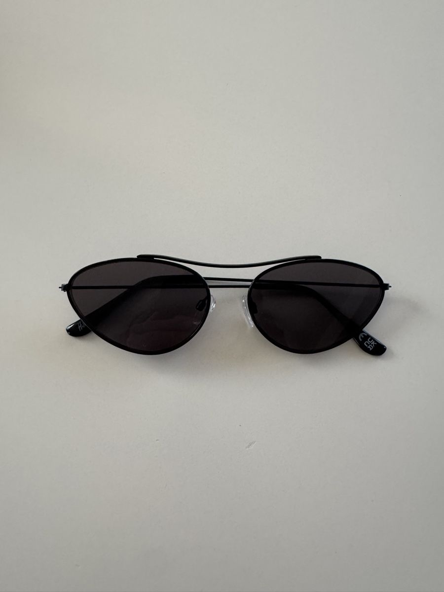 H&M Occhiali & Lenti: Cool Black Sunglasses - H&M – Nuovo (secondo la descrizione) da Zürich venduto da sar_bv7l
