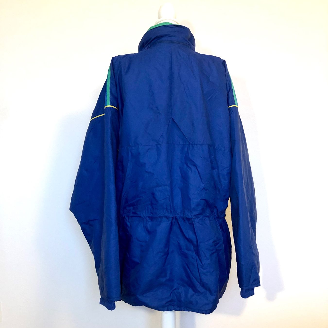 Adidas Giacche: Vintage Adidas Jacke, Grösse XL – Usato da Brienz BE venduto da Kokolea84 2