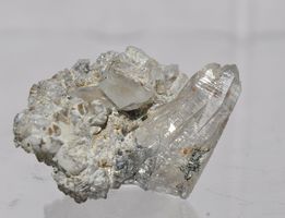 Brillanter BERGKRISTALL, mineralisiert, Turbhorn, Binntal