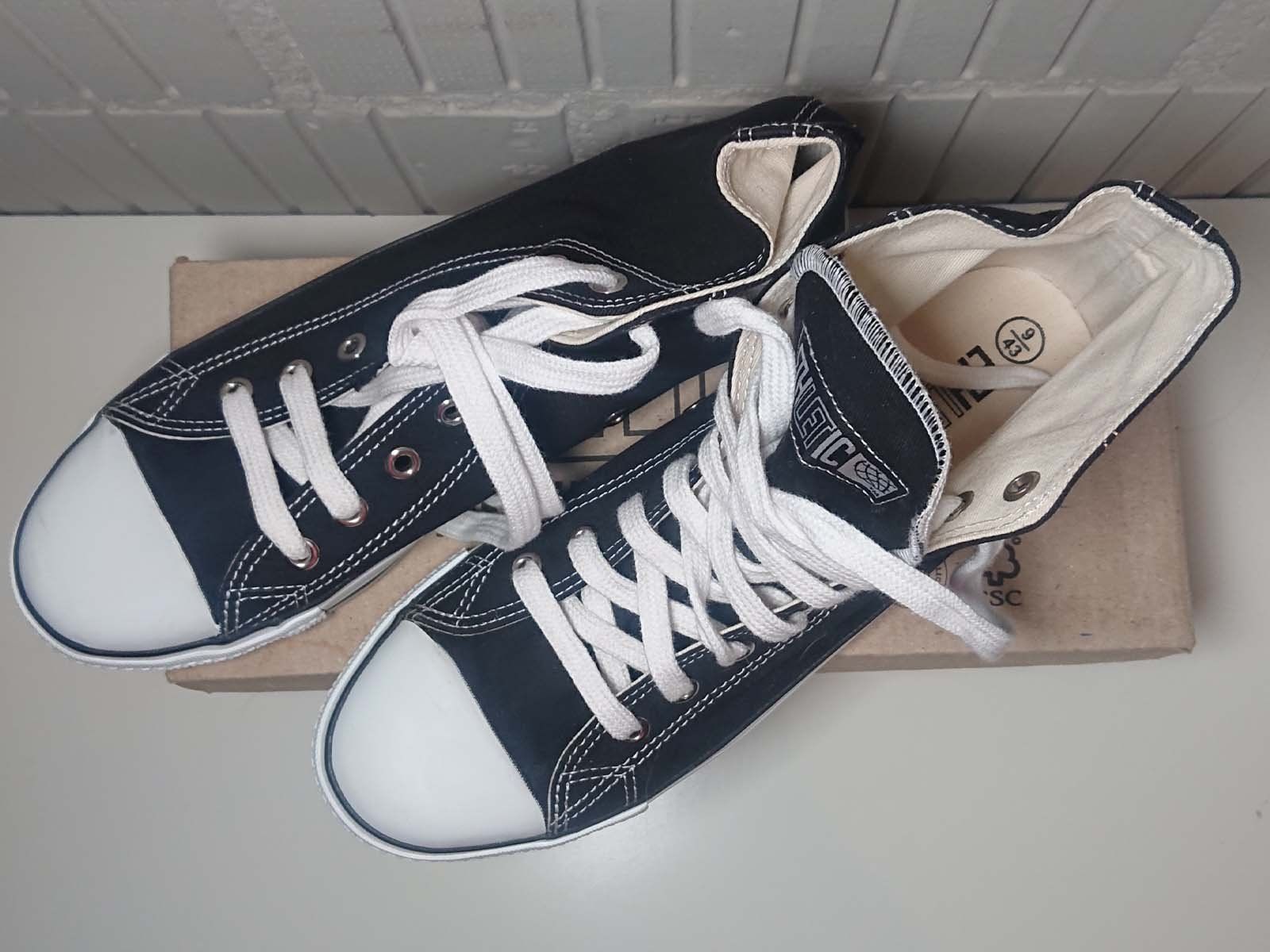 Chaussures hommes: Sneaker Ethletic Fair Trainer White Cap Hi Cut Classic Gr.43 – Neuf avec emballage d'origine à Zürich par Kneb 1